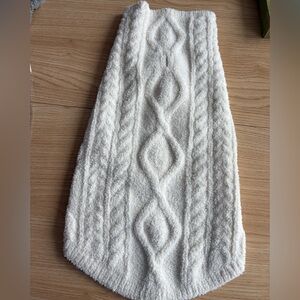 NWT Barefoot Dreams Dog Sweater sz M